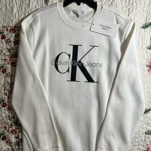 White Calvin Klein Sweatshirt